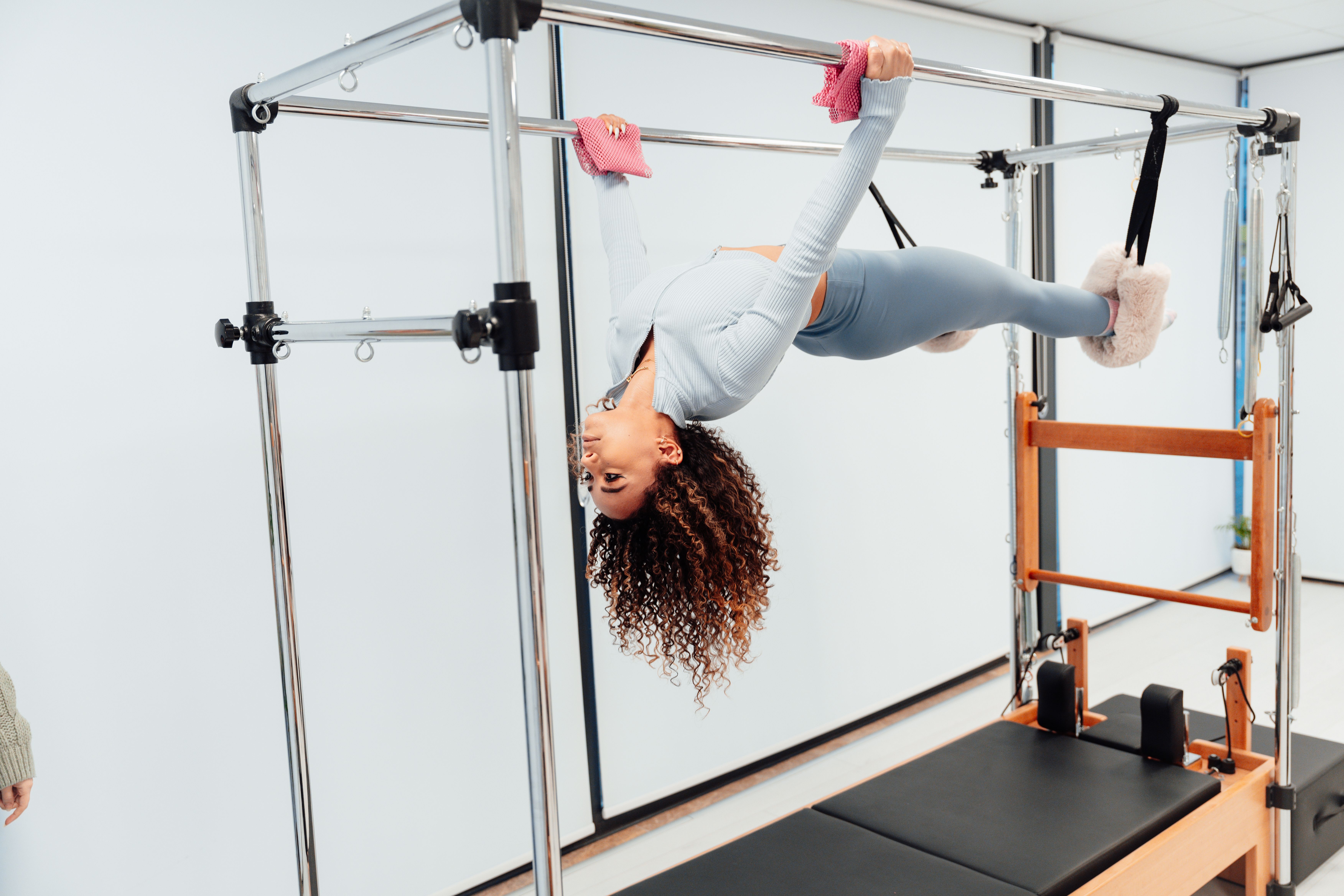 why pilates might be the smartest workout for digital nomads in tiny spaces